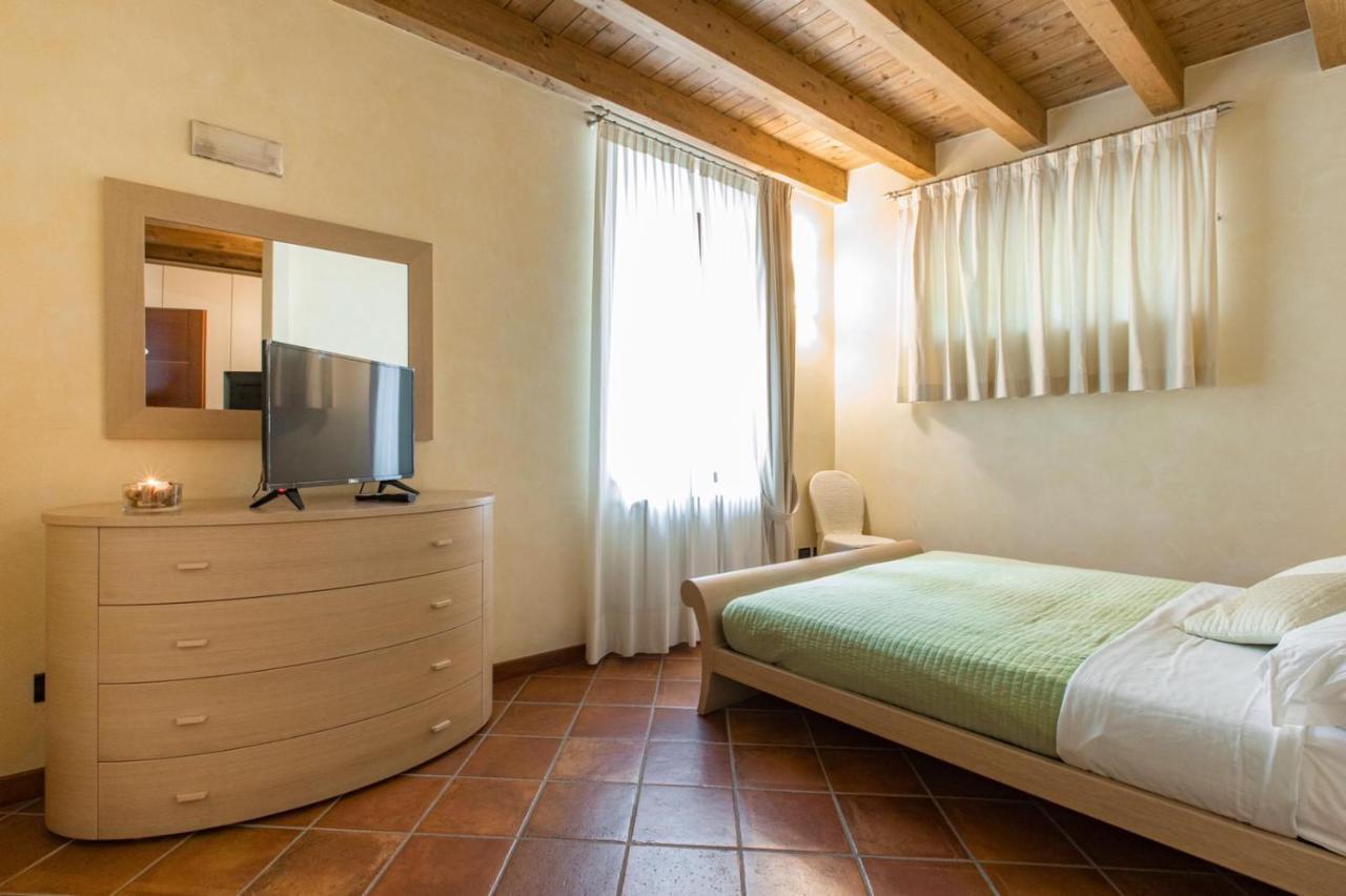 Fontanile Relais - Valcalepio Lounge Hotel Gandosso Ngoại thất bức ảnh